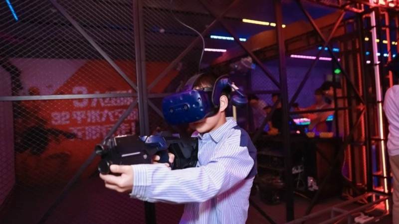 VR大空间体验馆多地落地观察:线下沉浸娱乐的选址与运营逻辑